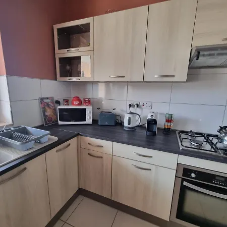 Modern Two Bedroom Apartment In Center Bugibba San Pawl il-Baħar Exterior photo