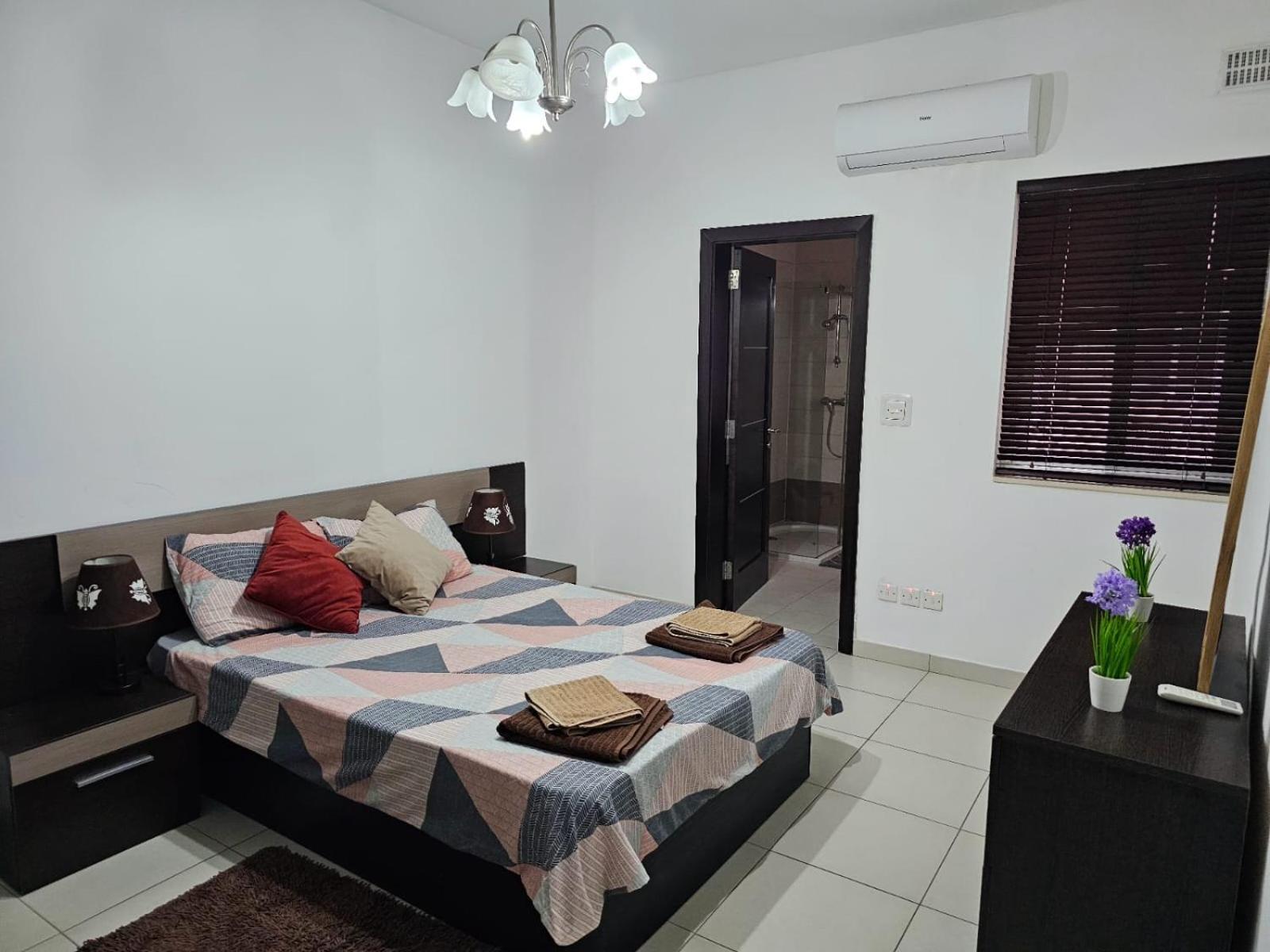 Modern Two Bedroom In Center Bugibba St. Paul's Bay